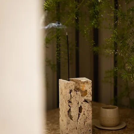 Nomos 5*