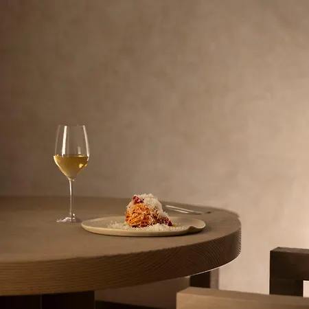 Nomos Hotel
