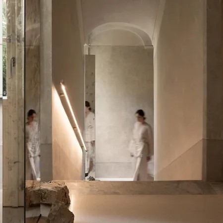 Nomos 5* Roma