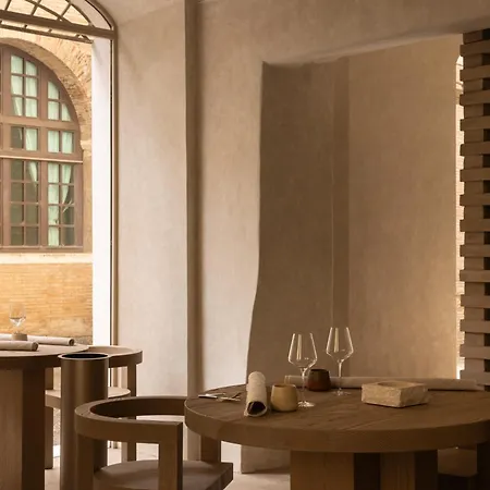 Nomos Hotel
